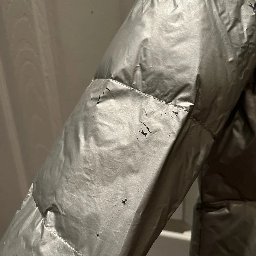 🌟HOST PICK🌟 American Eagle Silver Puffer Coat - Picture 4 of 16